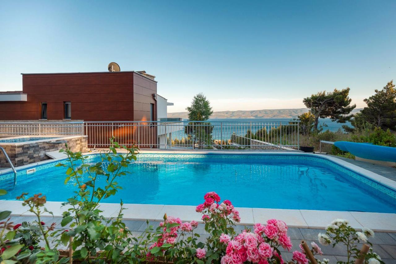 Villa Sara With Sea View And Private Heated Pool Omiš Eksteriør billede
