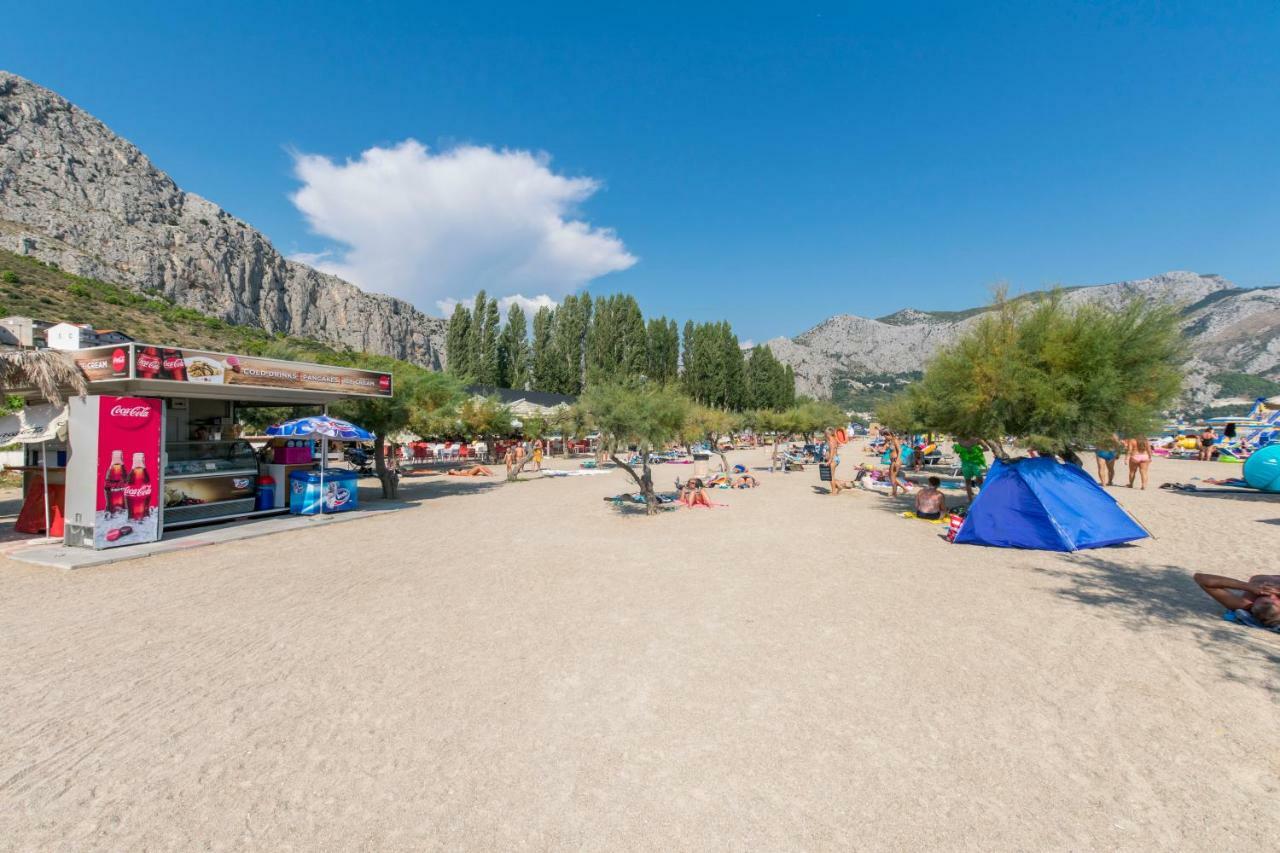 Villa Sara With Sea View And Private Heated Pool Omiš Eksteriør billede